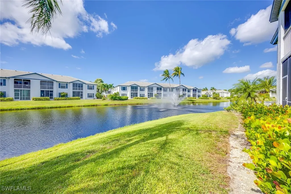 886 SW Tanbark Drive Naples FL 34108