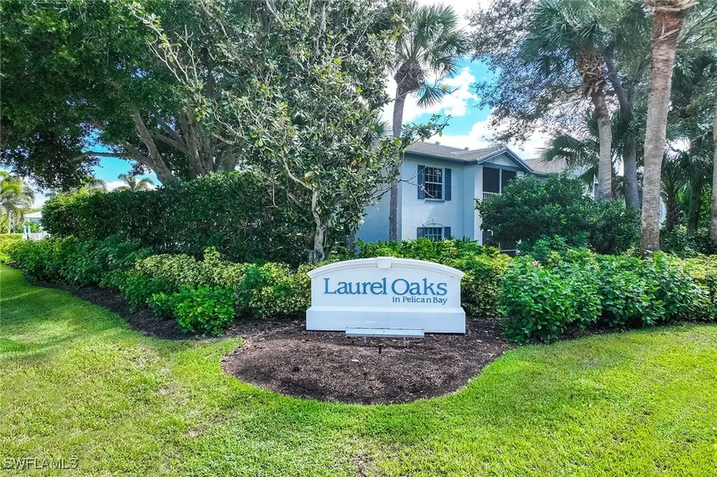 886 SW Tanbark Drive Naples FL 34108