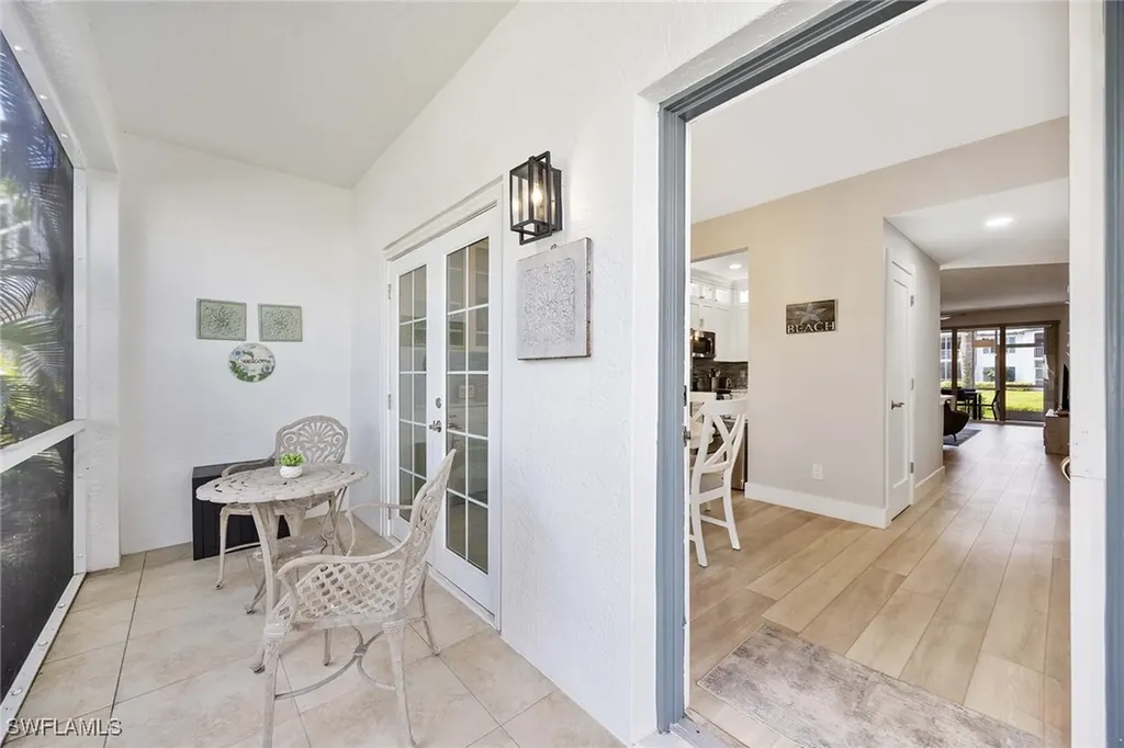 886 SW Tanbark Drive Naples FL 34108