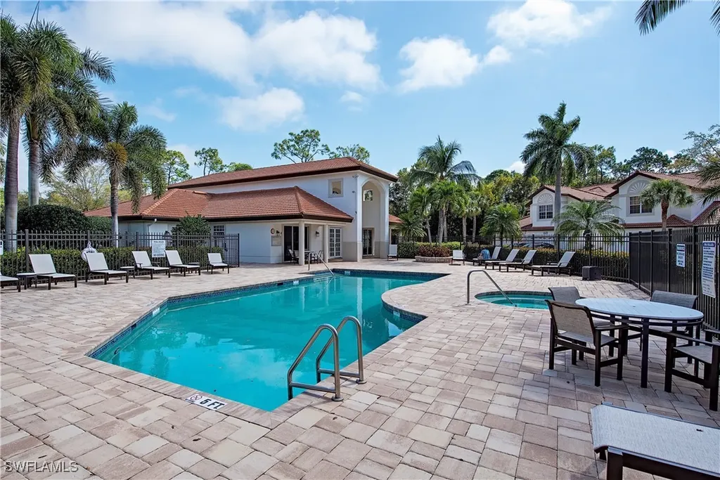 2451 Game Hawk Court Naples FL 34105