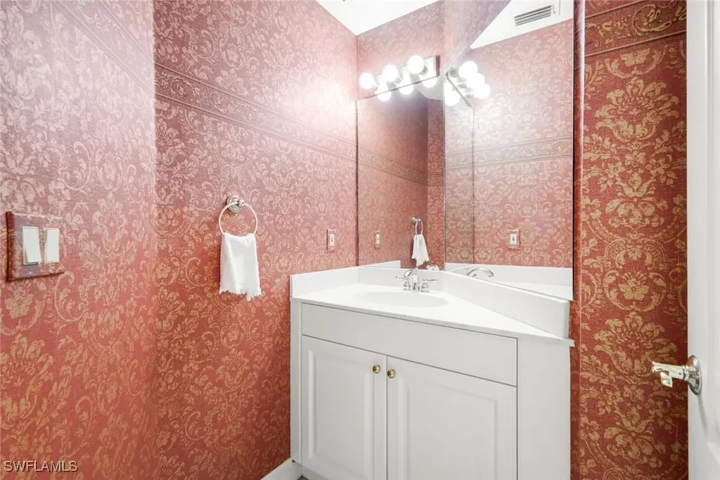 2451 Game Hawk Court Naples FL 34105