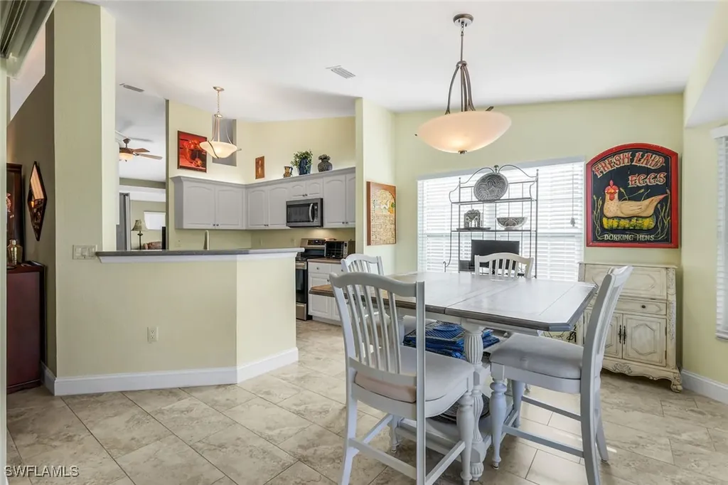 6085 Pinnacle Lane Naples FL 34110