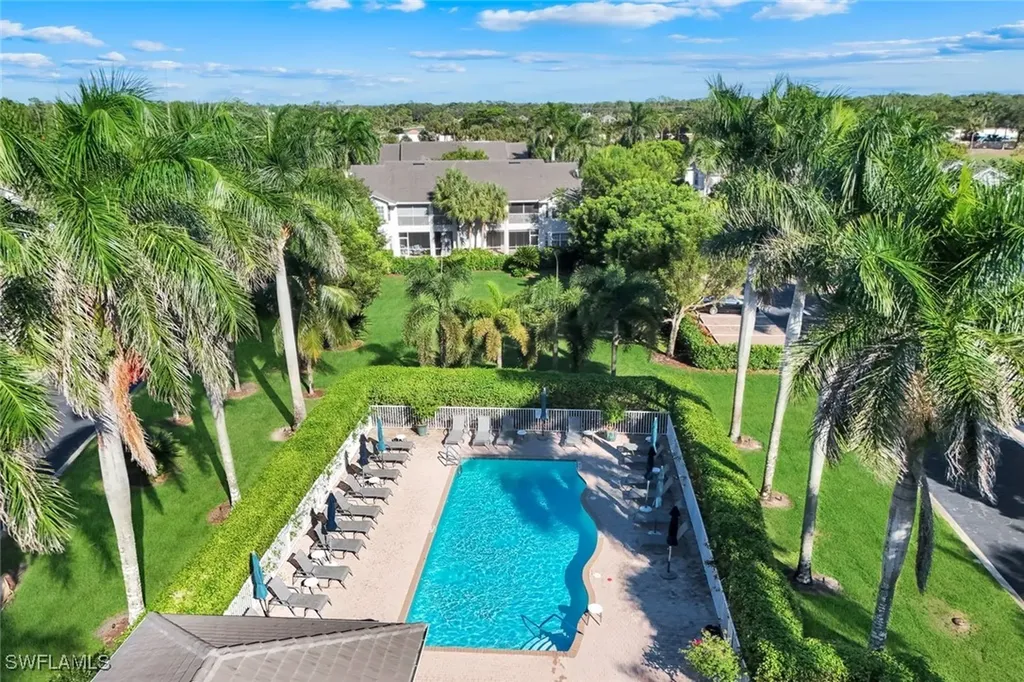 6085 Pinnacle Lane Naples FL 34110