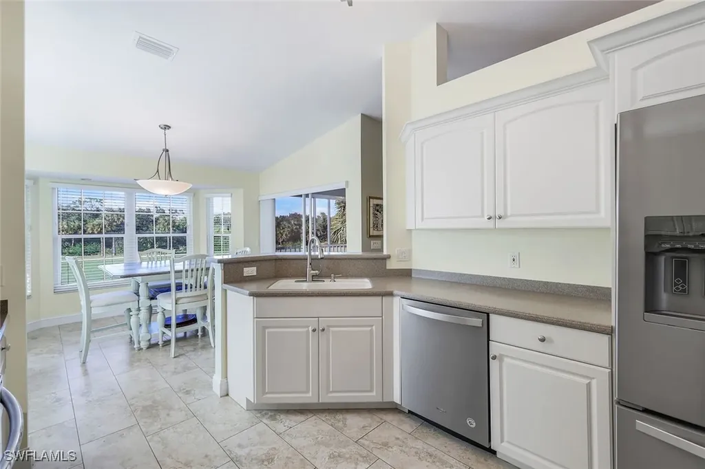 6085 Pinnacle Lane Naples FL 34110