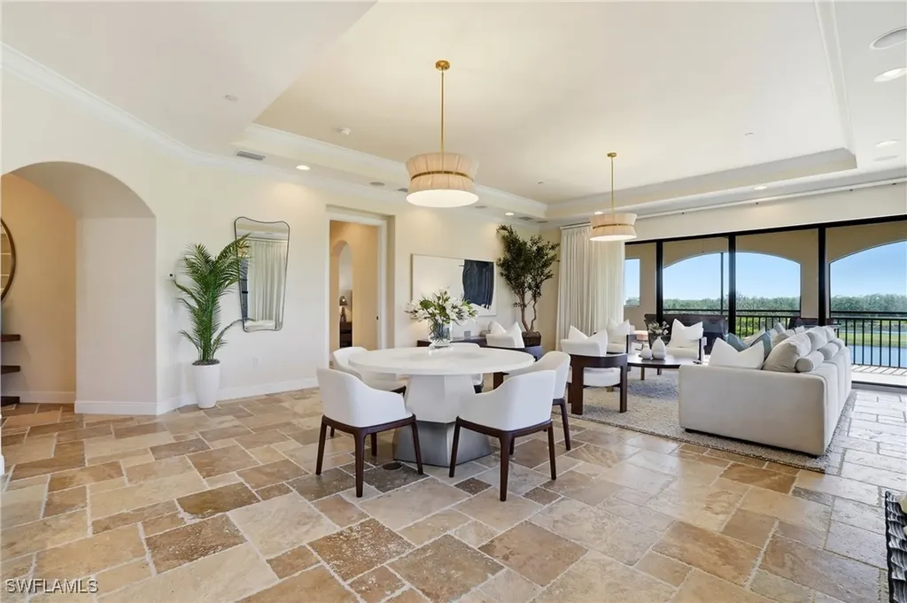 2546 Marquesa Royale Lane Naples FL 34109