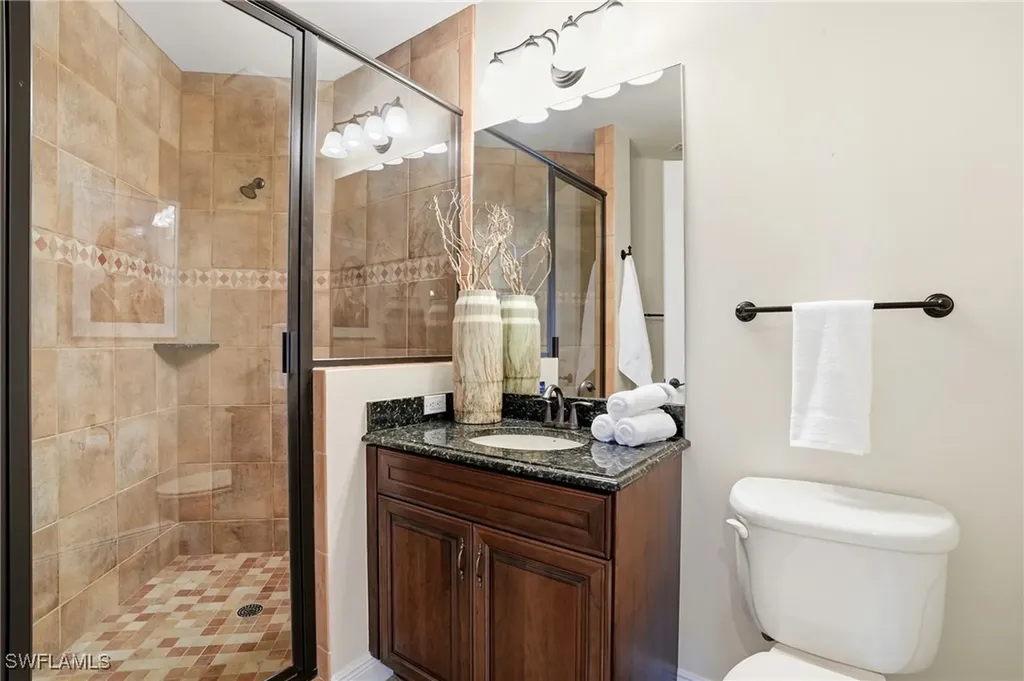 2546 Marquesa Royale Lane Naples FL 34109