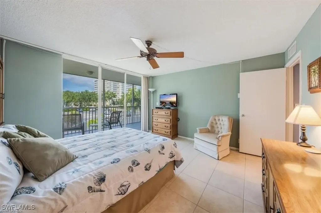 3 Bluebill Avenue Naples FL 34108