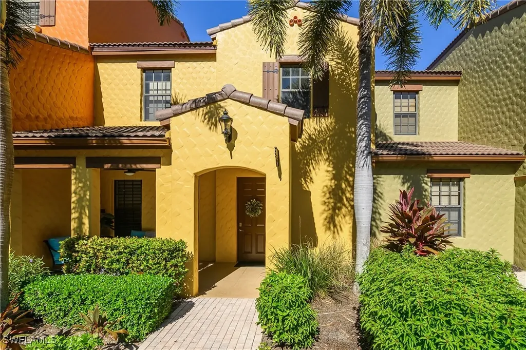 9107 Capistrano Street S Naples FL 34113
