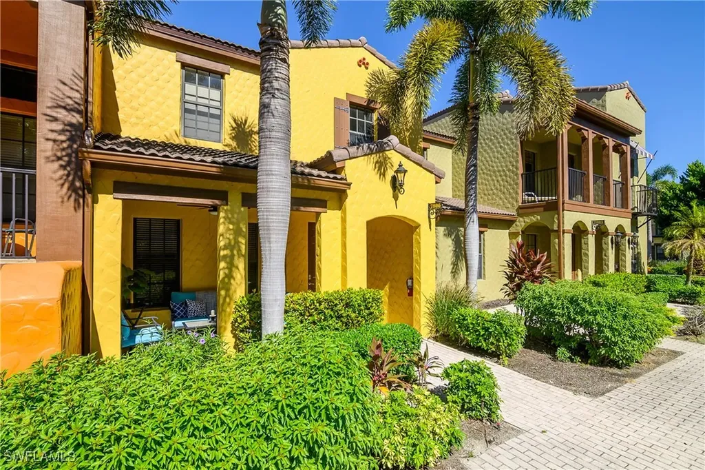 9107 Capistrano Street S Naples FL 34113