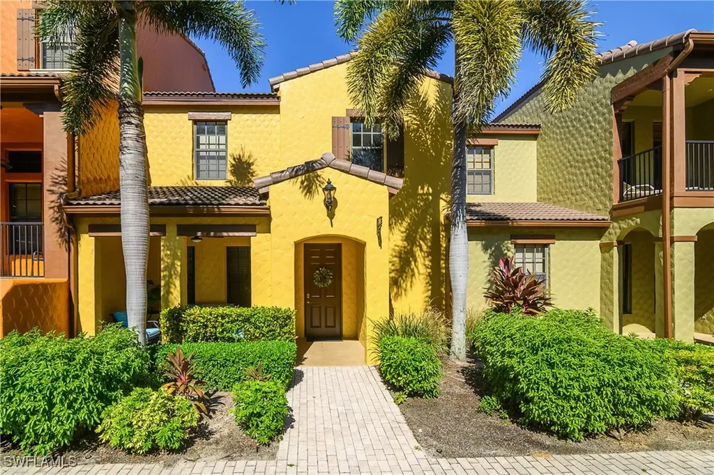 9107 Capistrano Street S Naples FL 34113