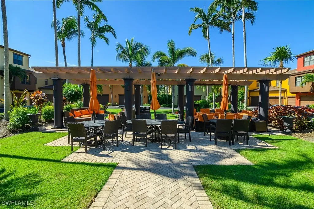9107 Capistrano Street S Naples FL 34113