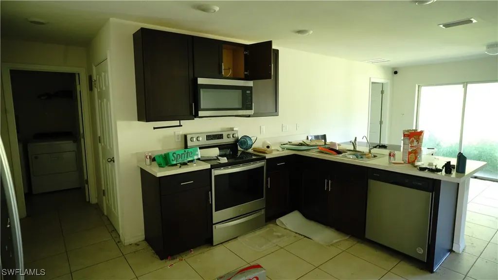 666 Vanola Court Lehigh Acres FL 33972