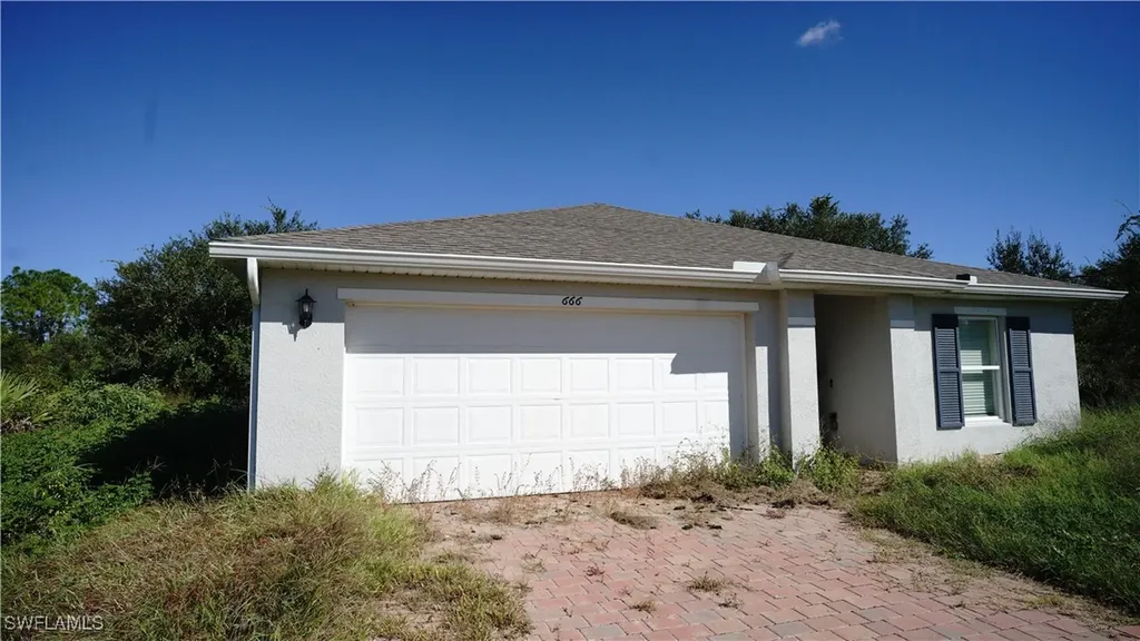 666 Vanola Court Lehigh Acres FL 33972