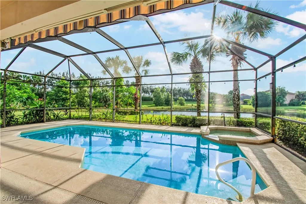 2133 Fairmont Lane Naples FL 34120