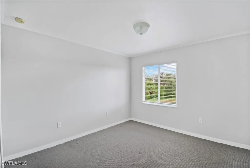 2133 Fairmont Lane Naples FL 34120