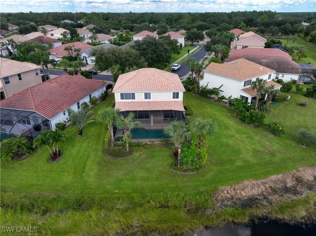 2133 Fairmont Lane Naples FL 34120