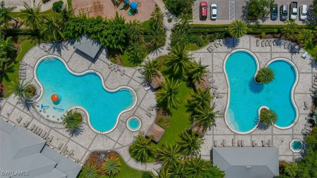 2133 Fairmont Lane Naples FL 34120
