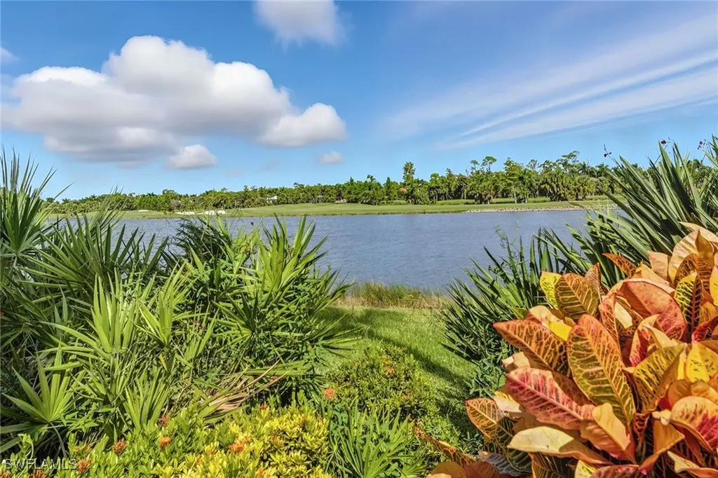 3705 Montreux Lane Naples FL 34114