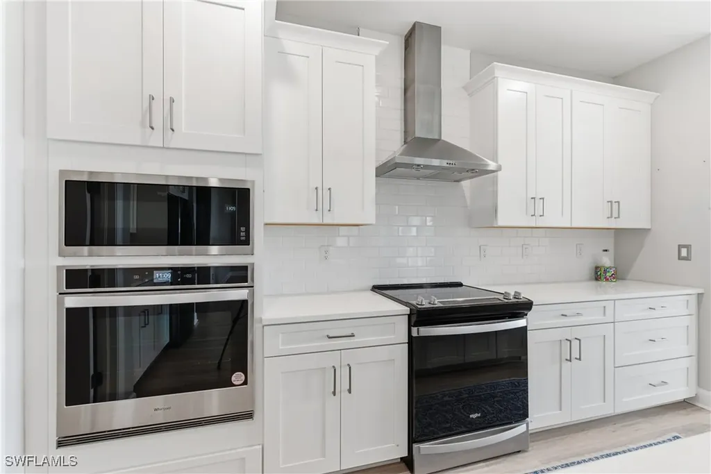 2055 Grove Drive Naples FL 34120