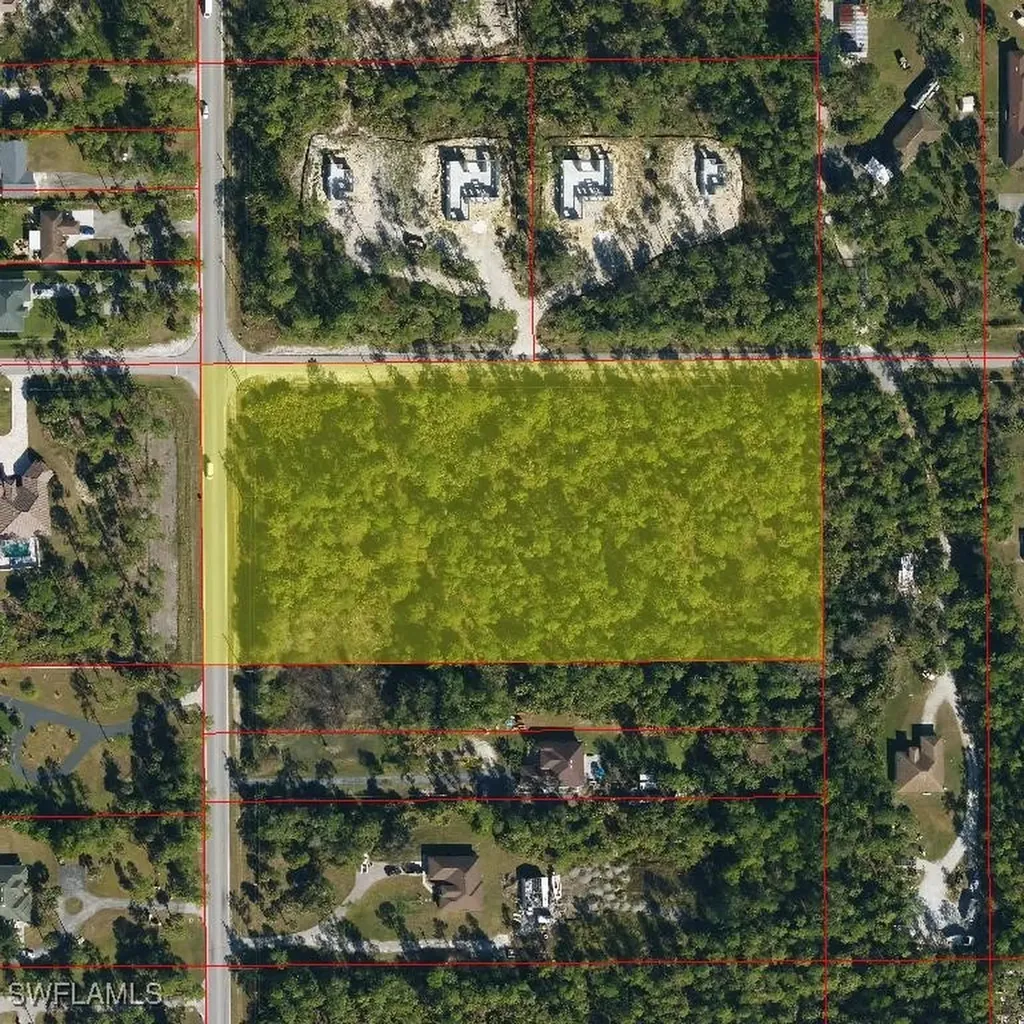 8 Avenue Ne/ Everglades Boulevard N Naples FL 34120