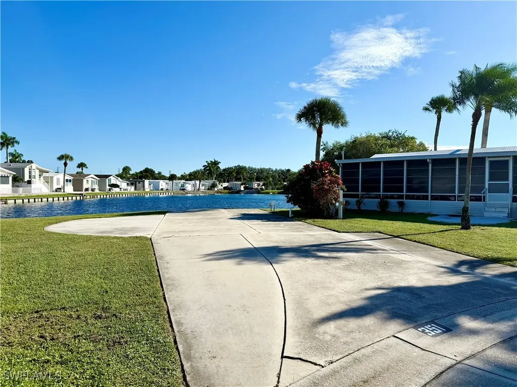 351 Bobcat Run Naples FL 34114