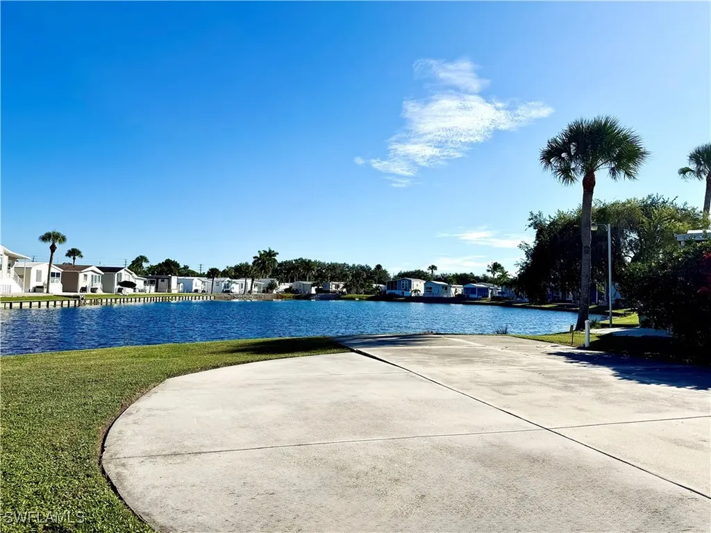 351 Bobcat Run Naples FL 34114