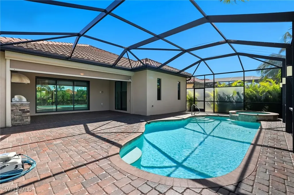 28076 Foxrock Court Bonita Springs FL 34135