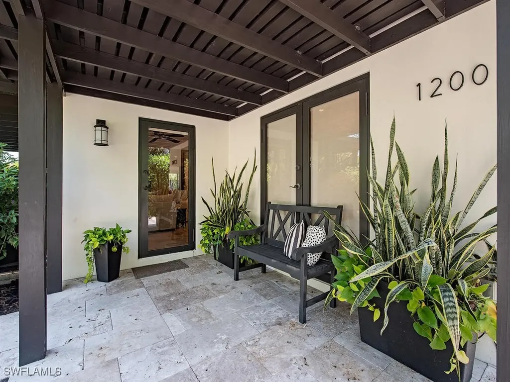 1200 9th Avenue N Naples FL 34102
