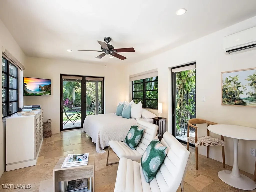 1200 9th Avenue N Naples FL 34102