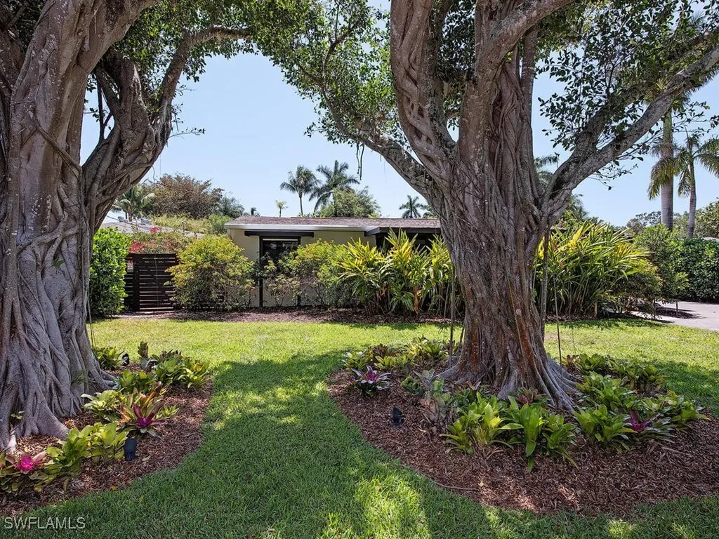 1200 9th Avenue N Naples FL 34102