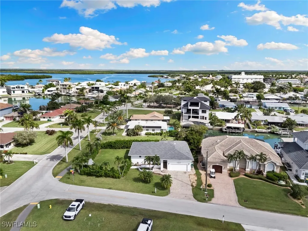 101 San Salvador Street Naples FL 34113