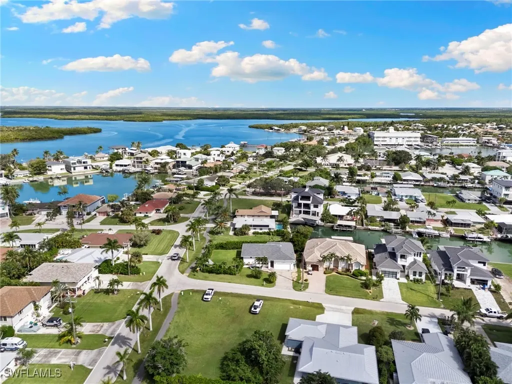 101 San Salvador Street Naples FL 34113