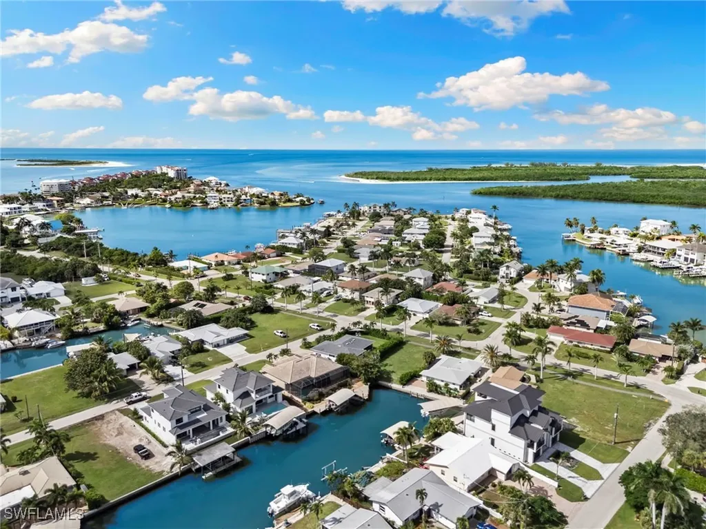 101 San Salvador Street Naples FL 34113