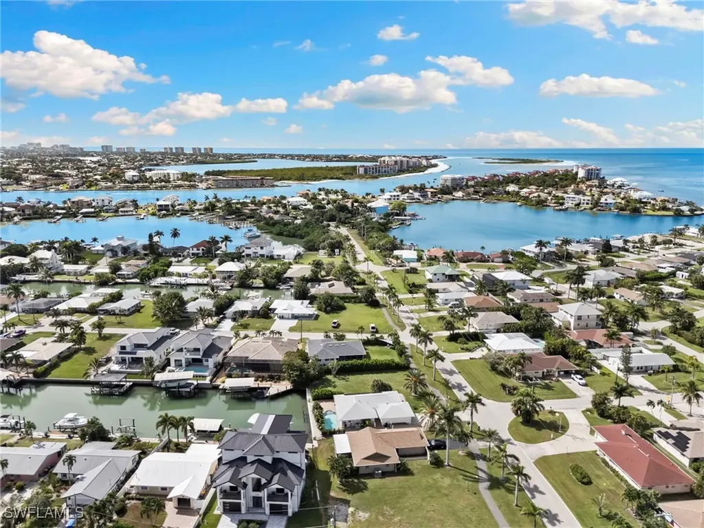 101 San Salvador Street Naples FL 34113