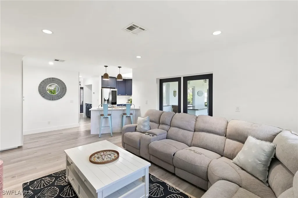 101 San Salvador Street Naples FL 34113
