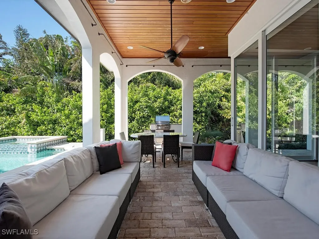 155 20th Avenue S Naples FL 34102