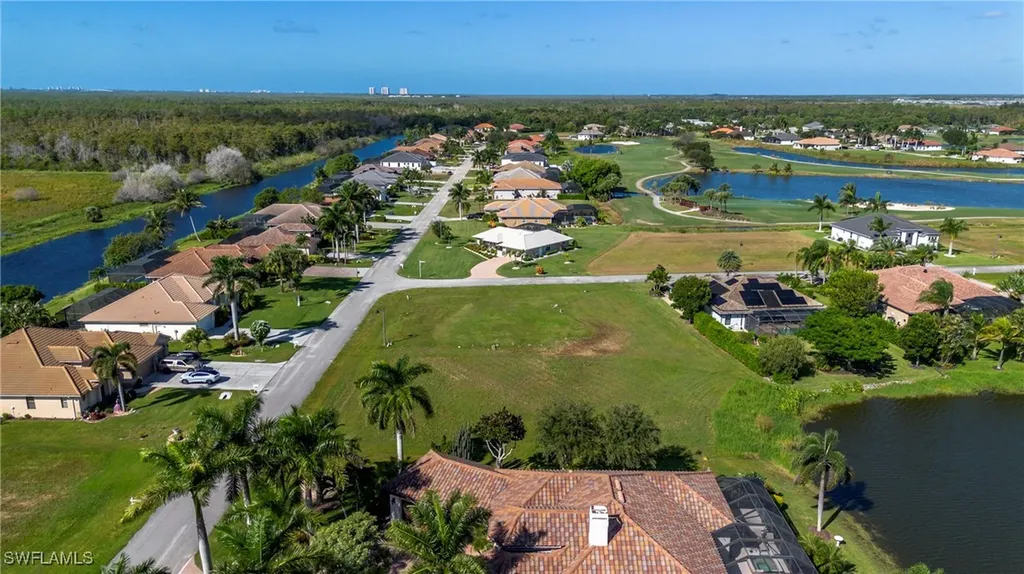 17994 Bluewater Drive Naples FL 34114