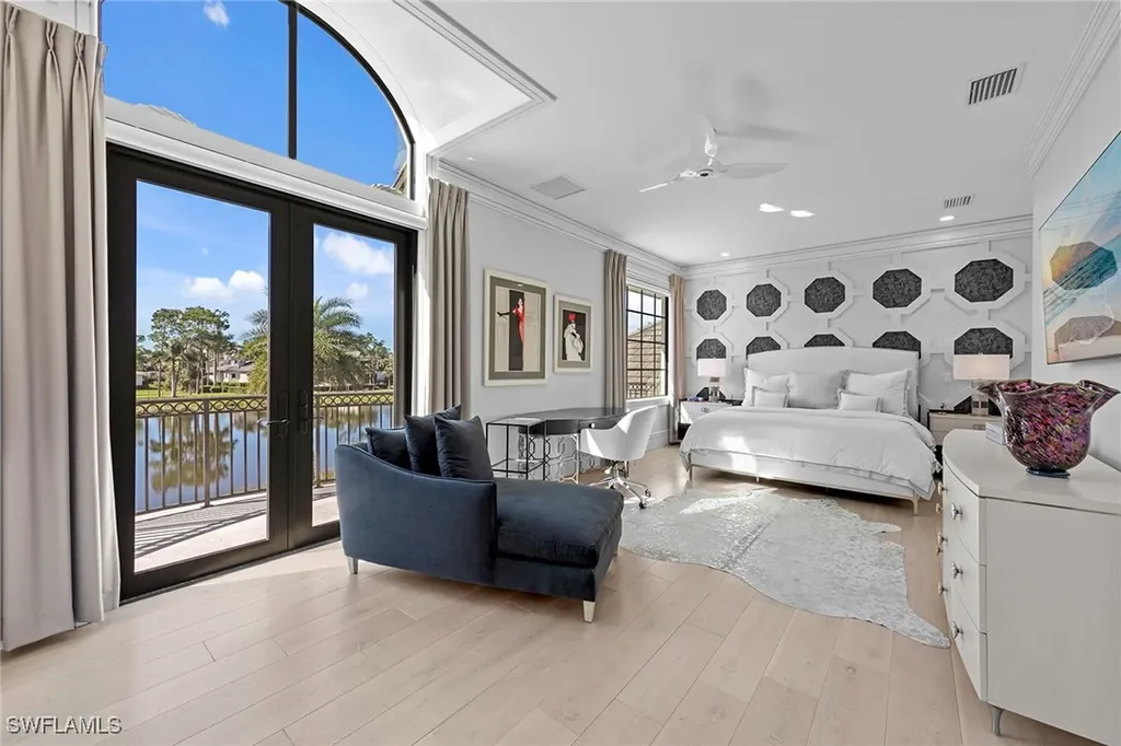 6536 Highcroft Drive Naples FL 34119