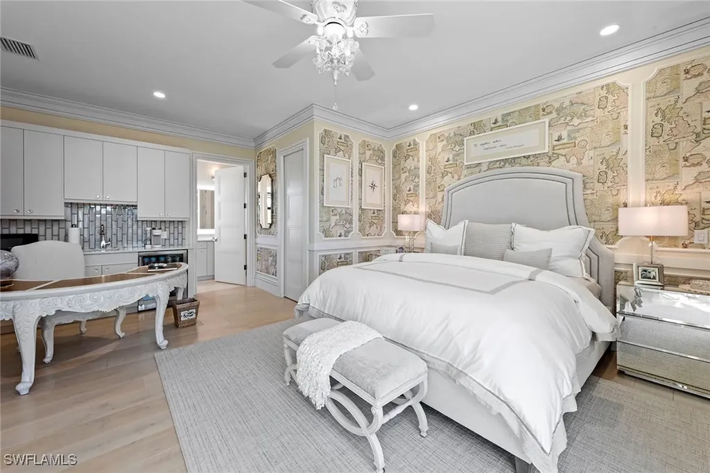 6536 Highcroft Drive Naples FL 34119