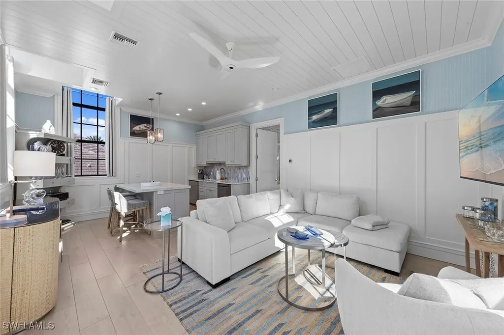 6536 Highcroft Drive Naples FL 34119