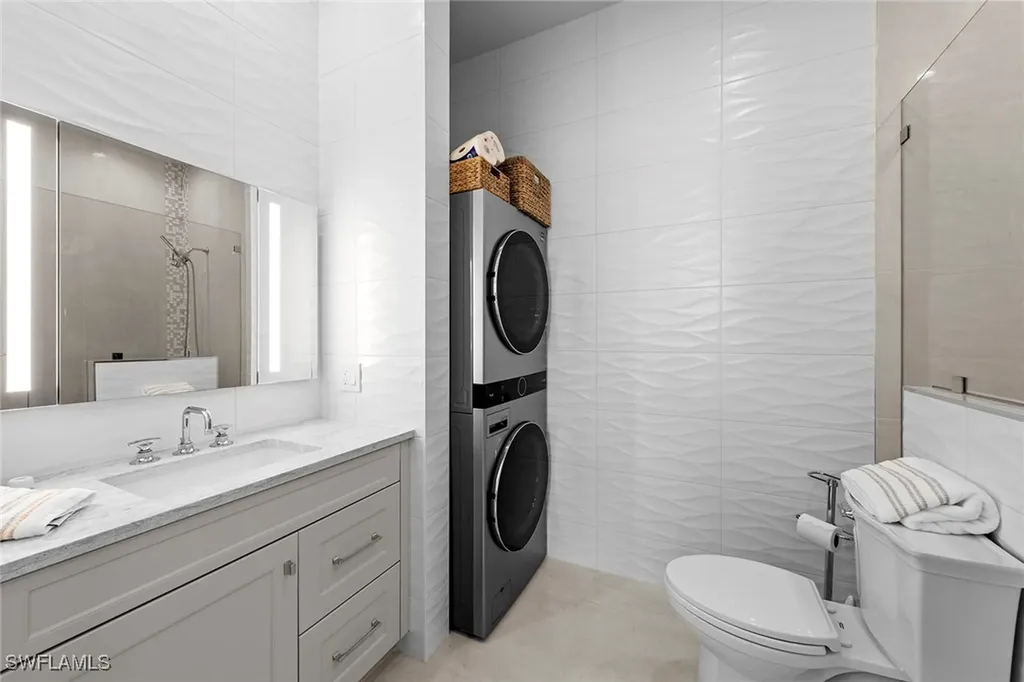 6536 Highcroft Drive Naples FL 34119