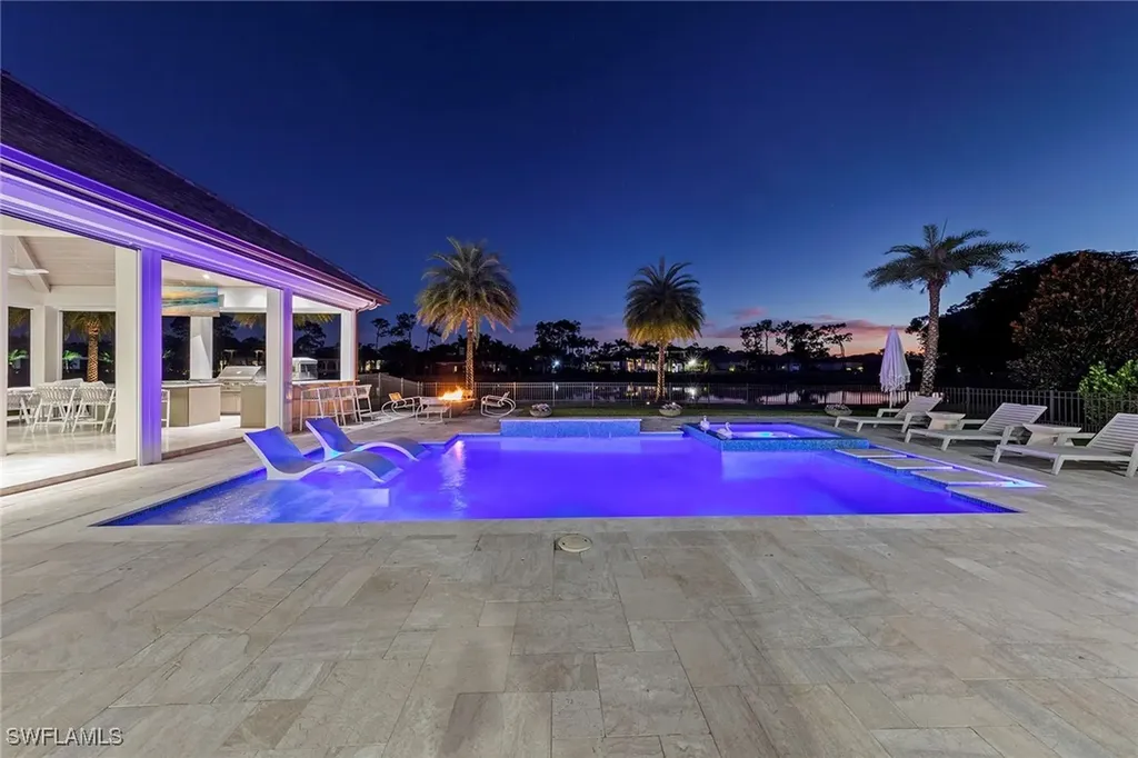 6536 Highcroft Drive Naples FL 34119