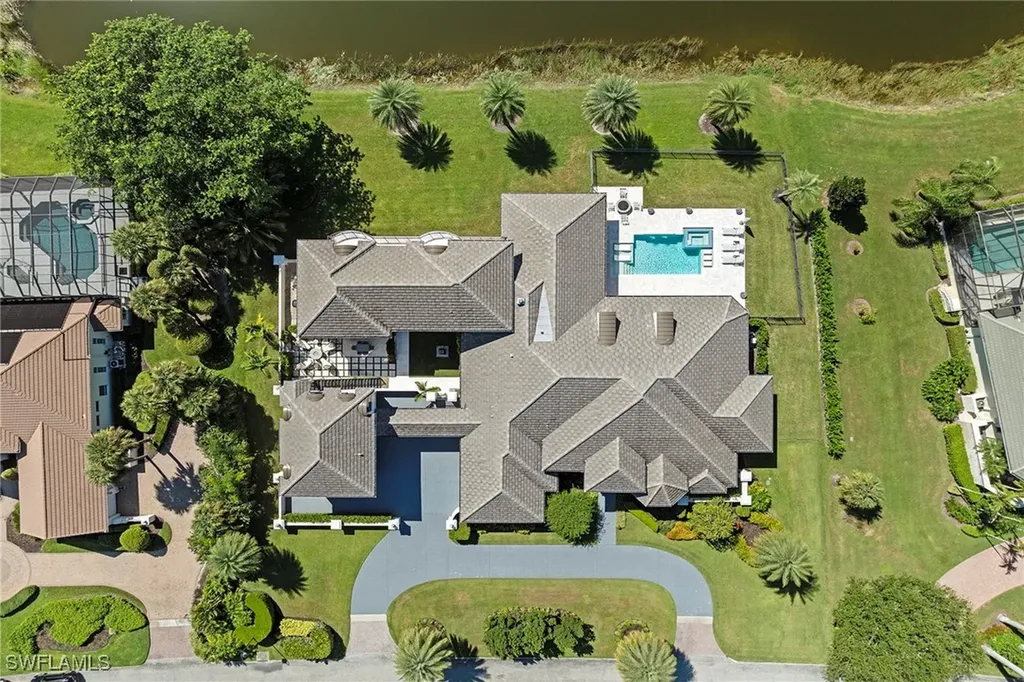 6536 Highcroft Drive Naples FL 34119