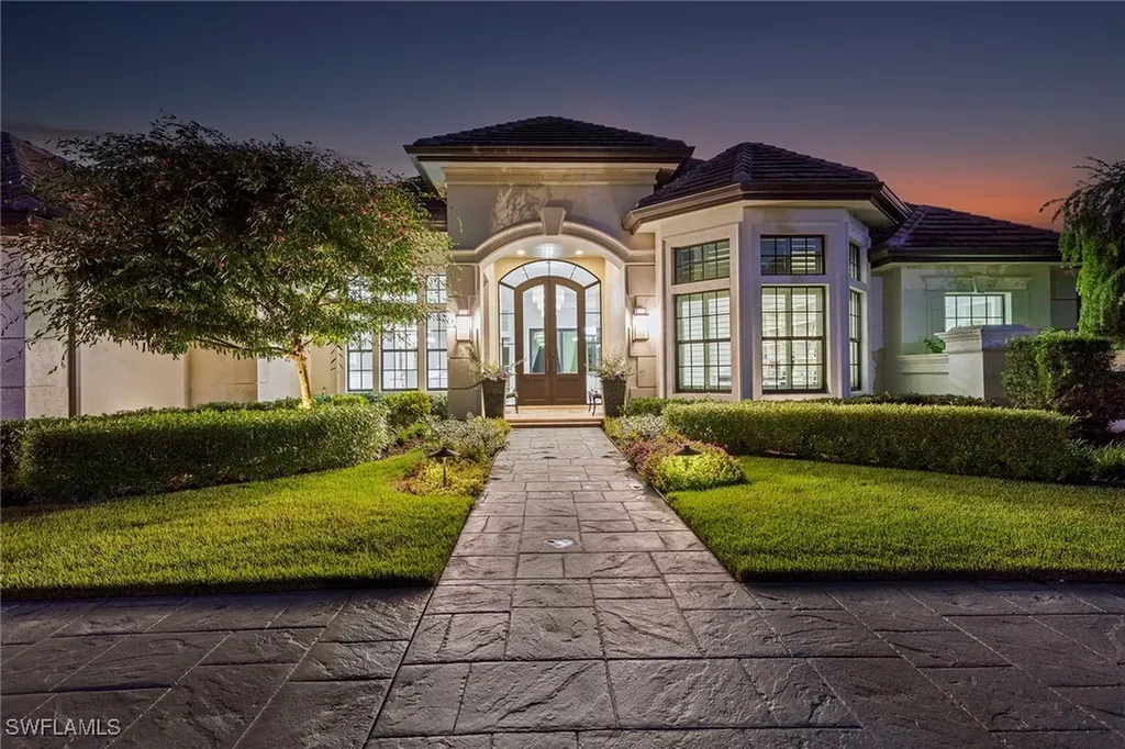 6536 Highcroft Drive Naples FL 34119