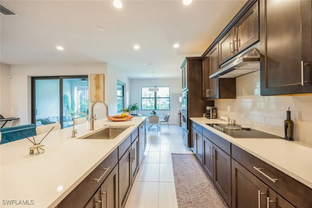 13057 Pembroke Drive Naples FL 34105