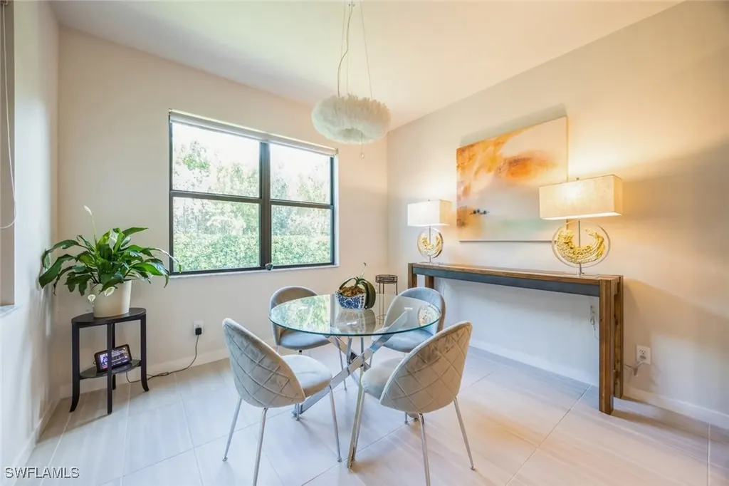 13057 Pembroke Drive Naples FL 34105