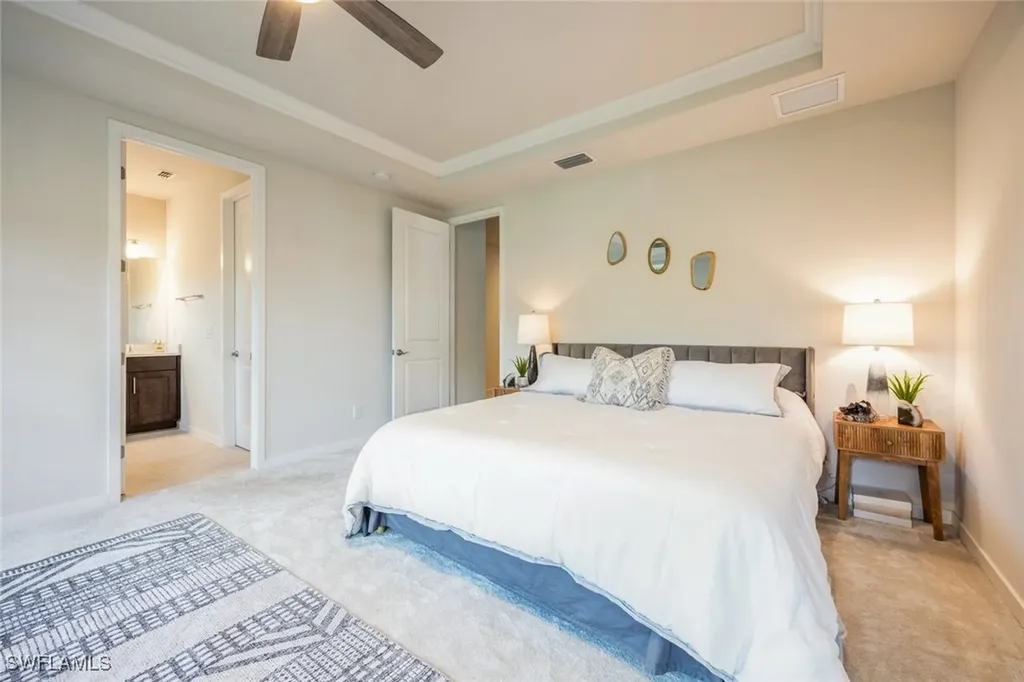 13057 Pembroke Drive Naples FL 34105