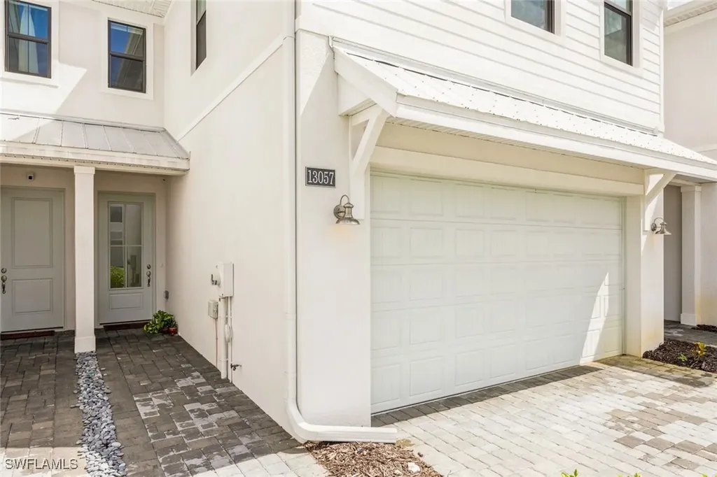 13057 Pembroke Drive Naples FL 34105