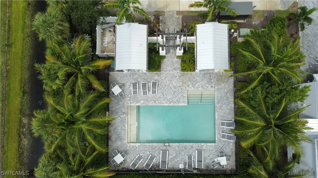 13057 Pembroke Drive Naples FL 34105