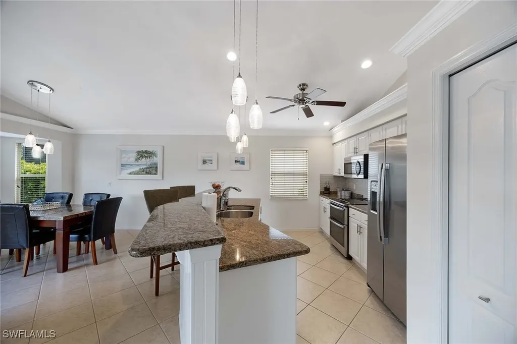8468 Indian Wells Way Naples FL 34113